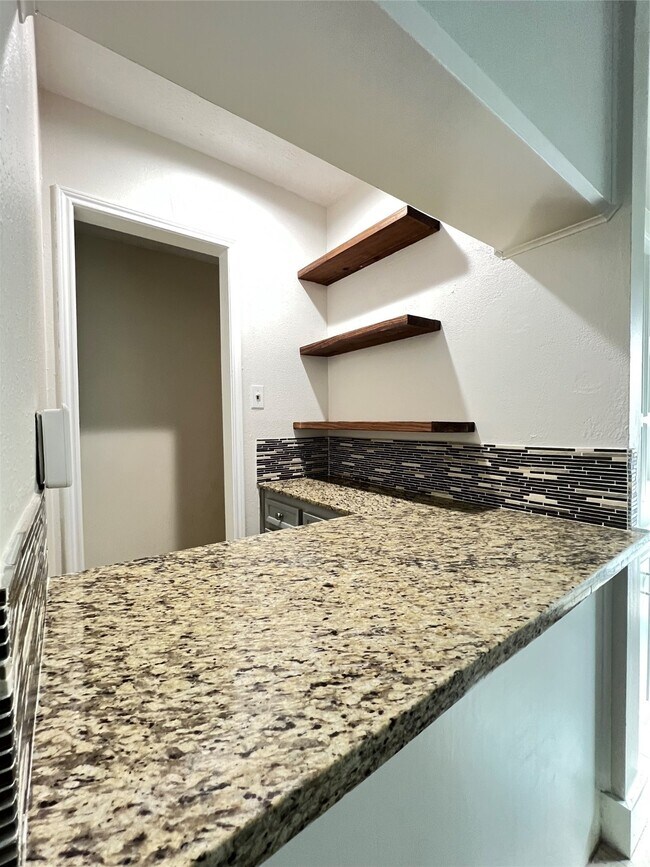 Building Photo - 6726 Saffron Hills Dr