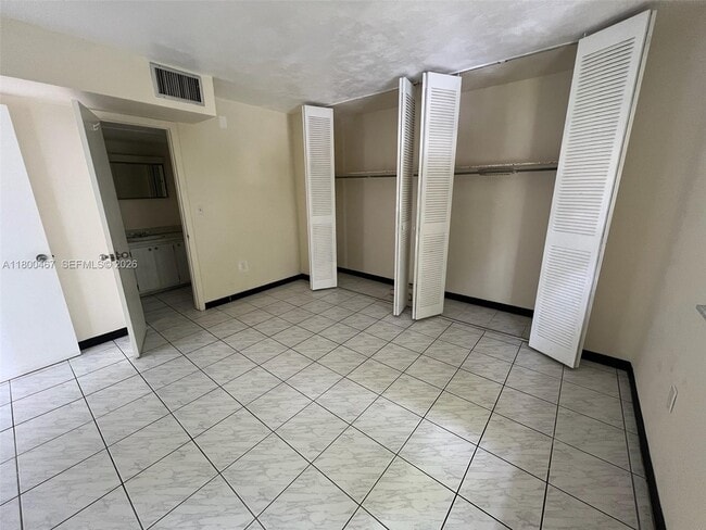 Building Photo - 7125 Dickens Ave