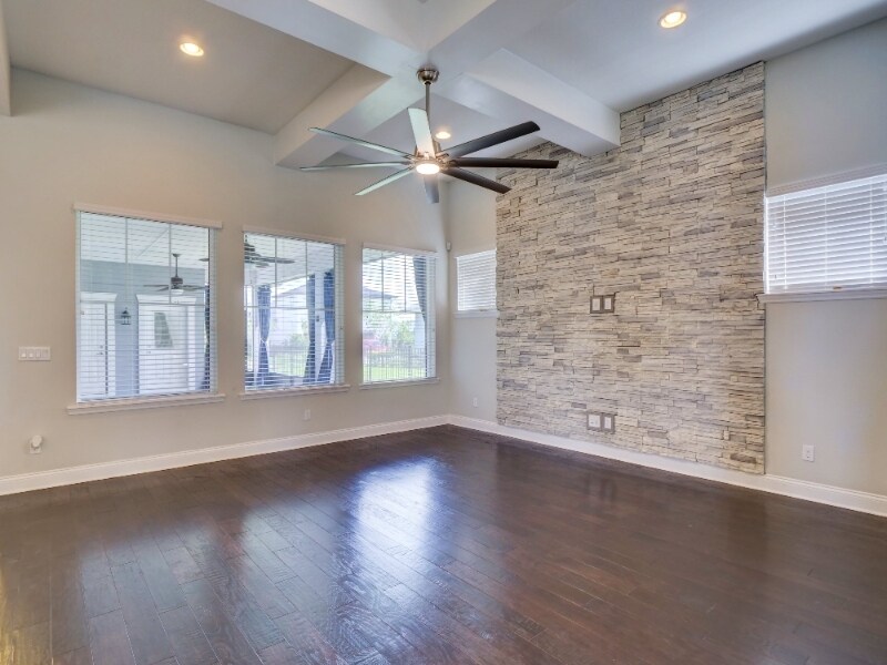 Building Photo - 13615 Sachs Avenue