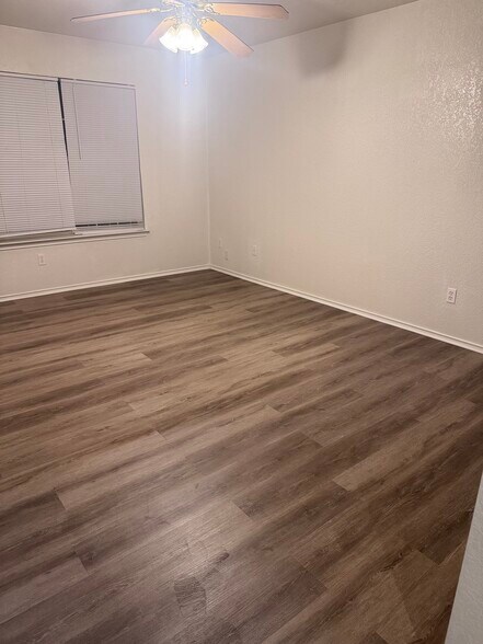 Building Photo - 1606 Aztec Trce