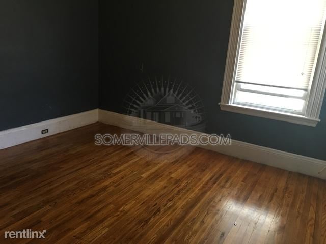 Building Photo - 12 Dana St