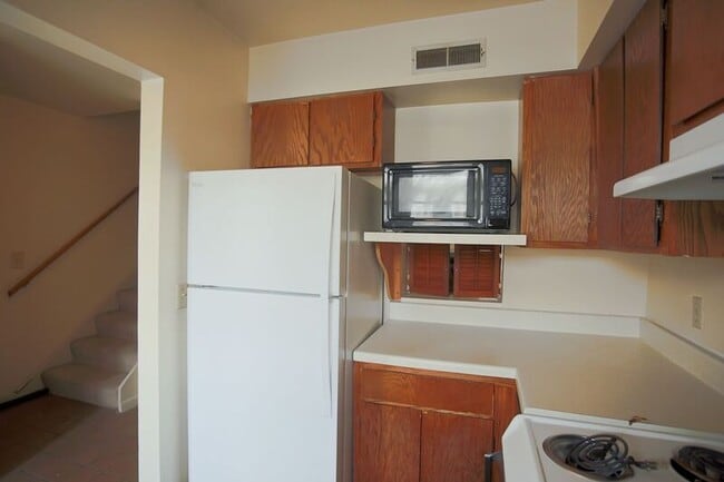 Building Photo - 1303 Wertland St