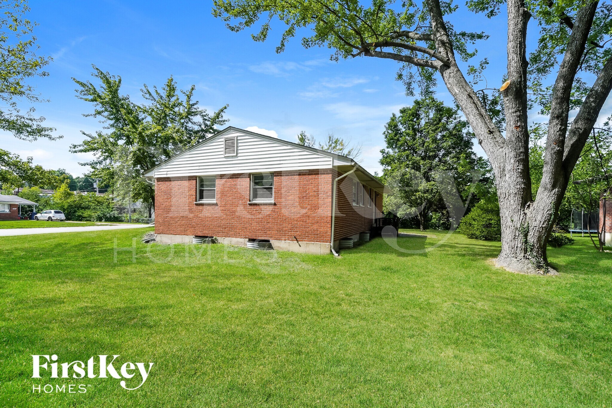 Building Photo - 535 St Anthony Ln