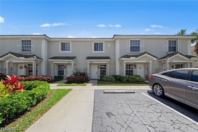 Building Photo - 8273 Pacific Beach Dr