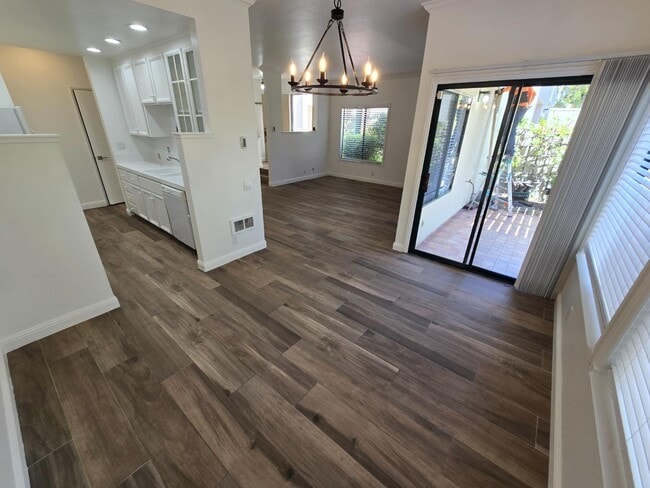 Building Photo - 2261 Armada Way
