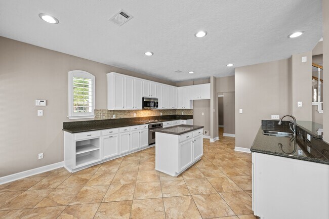 Building Photo - 14343 Millstone Estates Ln