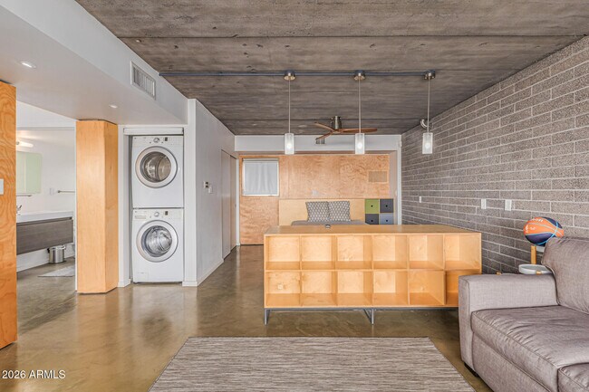 Building Photo - 7601 E 2nd St