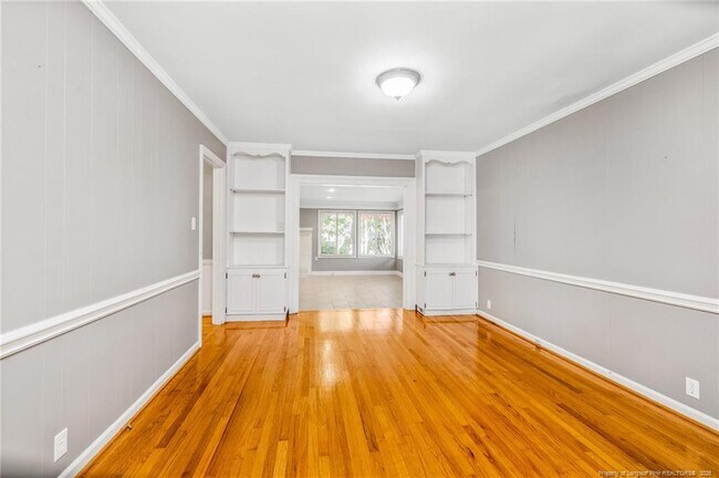 Building Photo - 2706 Huntington Rd