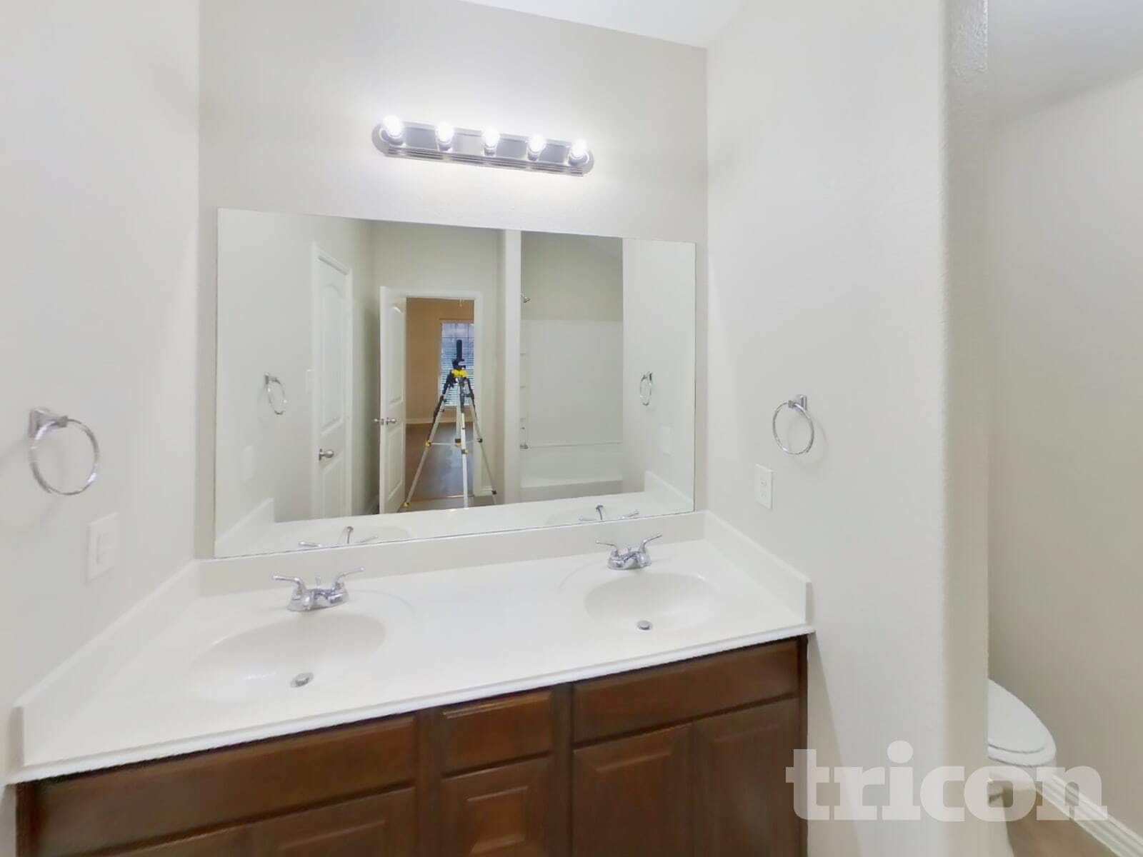 Building Photo - 12220 Hunters Crossing Ln