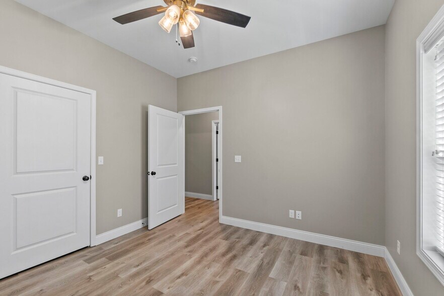 Building Photo - 81 E Autumn Leaf Dr