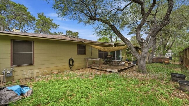 Building Photo - 1079 Canyon Dr