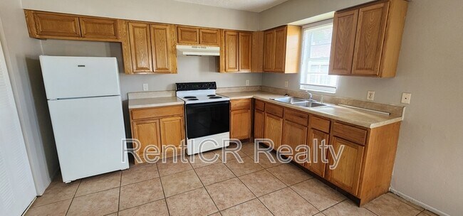 Building Photo - 1413 Laura St