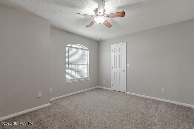 Building Photo - 326 Wildberry Ct