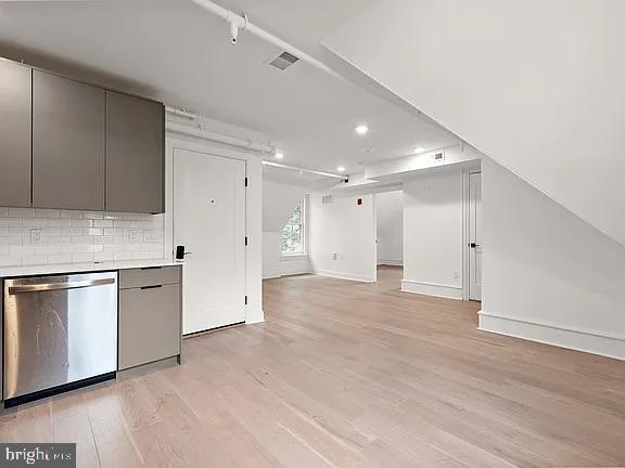 Building Photo - 1308 Delaware Ave