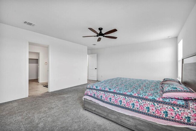 Building Photo - 232 Bougainvillea Lp