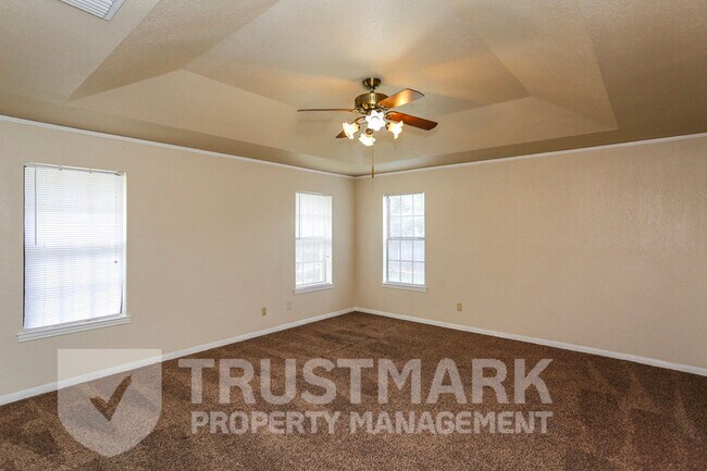 Building Photo - 1905 Elk Trail