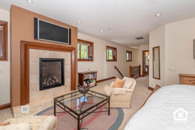 Building Photo - Stunning 4 Bedroom / 2 Bathroom Home Surrounded by Vineyards & Breathtaking Views