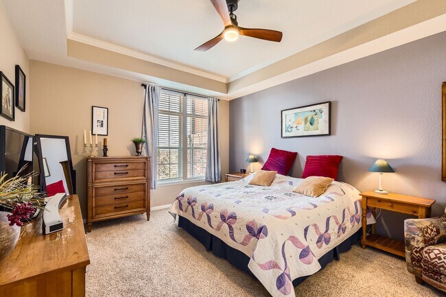 Building Photo - Evolve Real Estate presents: Beautiful 2 Bed/2 Bath Loft Condo, 1523 SQFT, Available May 1st!