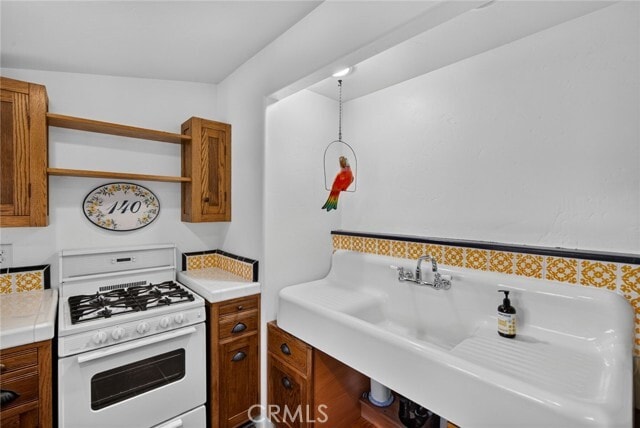 Building Photo - 140 Avenida Miramar