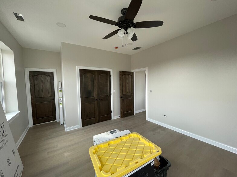 Building Photo - 3600 W 26th St