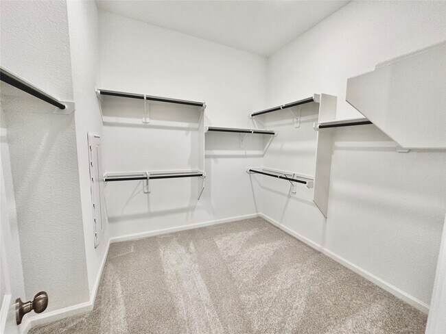 Building Photo - 18330 Tiger Flowers Dr