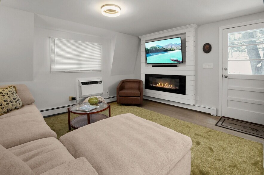 Building Photo - 22 Bonazzo Dr