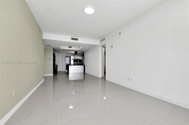 Building Photo - 18201 Collins Ave