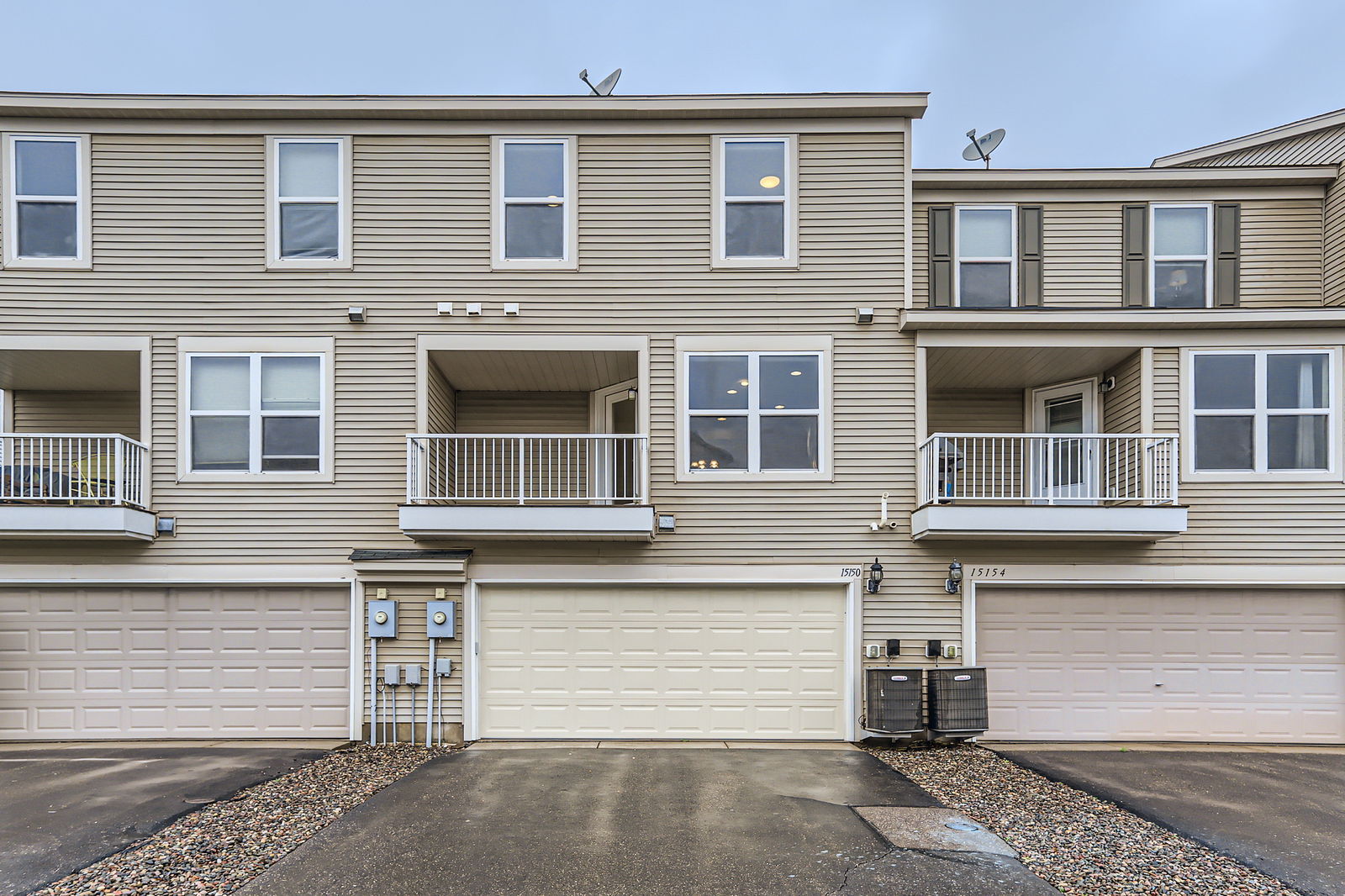 Building Photo - 15150 Fanning Dr N