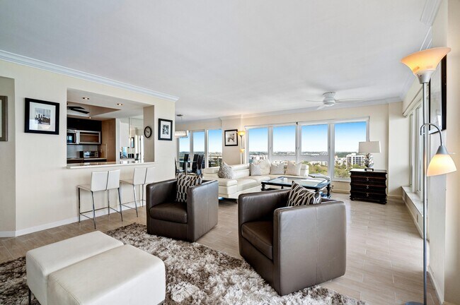 Building Photo - 2066 N Ocean Blvd