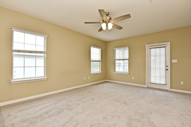 Building Photo - Ideal location in  Winter Springs