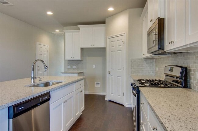 Building Photo - 11716 Selkirk Dr