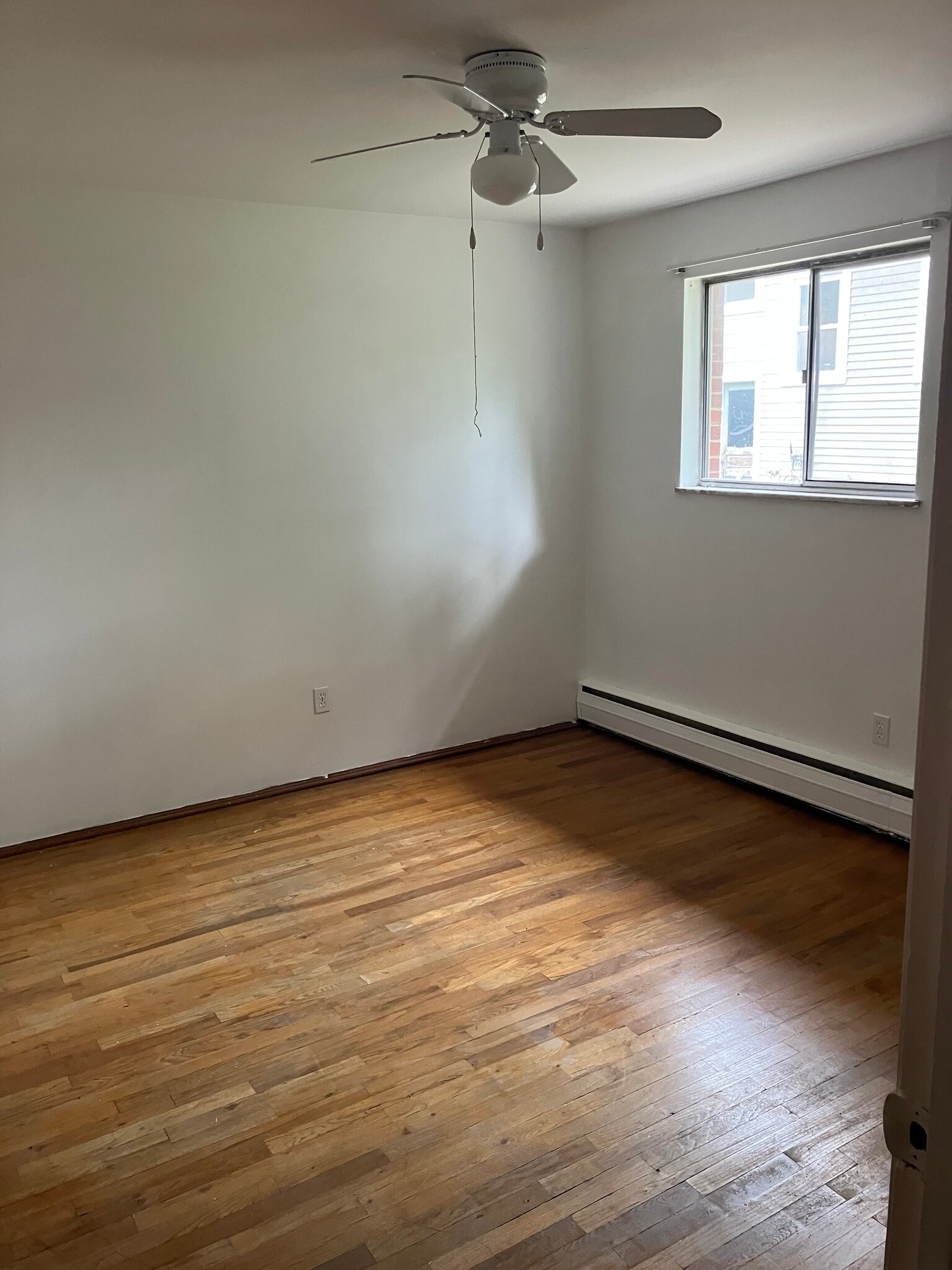 Building Photo - 512 Olden Ave