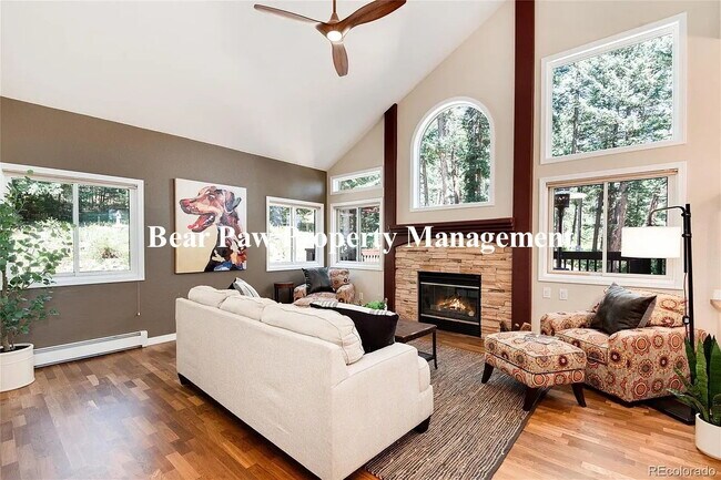 Building Photo - Beautiful Home in Morrison!