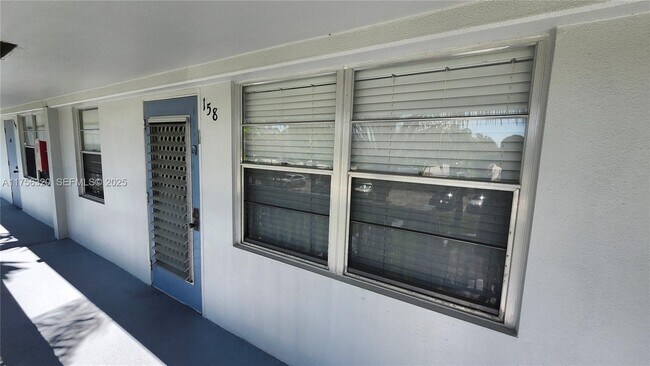 Building Photo - 158 Prescott H