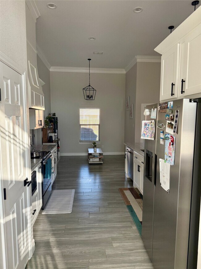 Building Photo - 421 Pitaya Ln