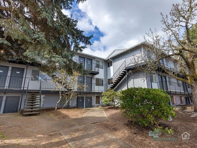 Building Photo - V-DAY SPECIAL, APPLY TODAY MOVE-IN RENT FREE!