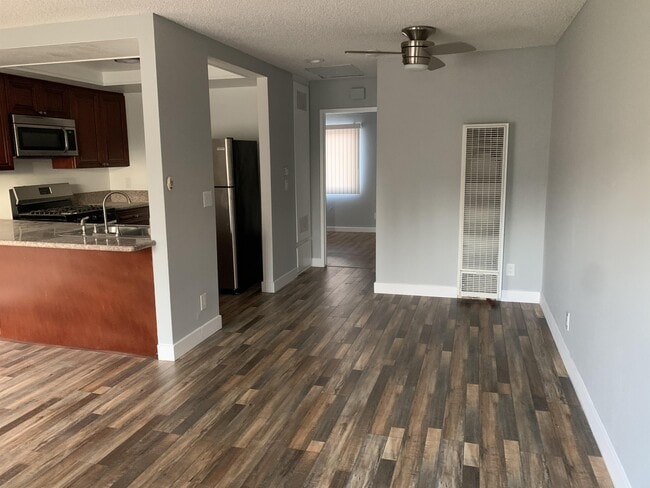 Building Photo - 1243 Fedora St