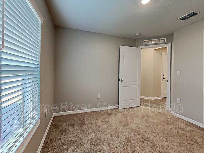 Building Photo - 1904 Michigan Way