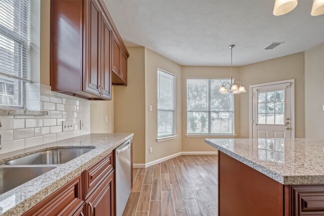 Building Photo - 7331 Colony Bend Ln