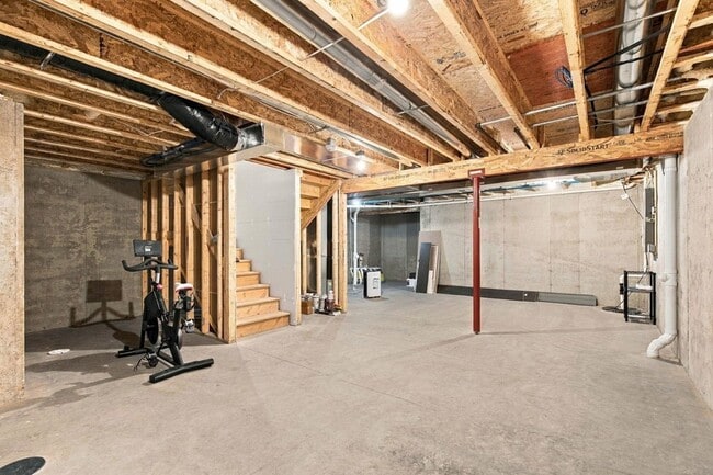 Building Photo - 6158 Driscoll Dr