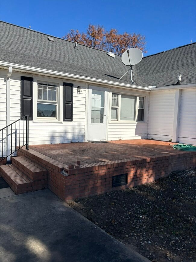 Building Photo - 2314 Hannah Creek Rd