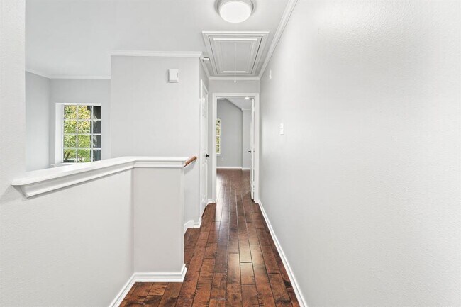 Building Photo - 26 Musgrove Pl