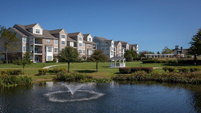 Building Photo - 313 Charles Pond Dr