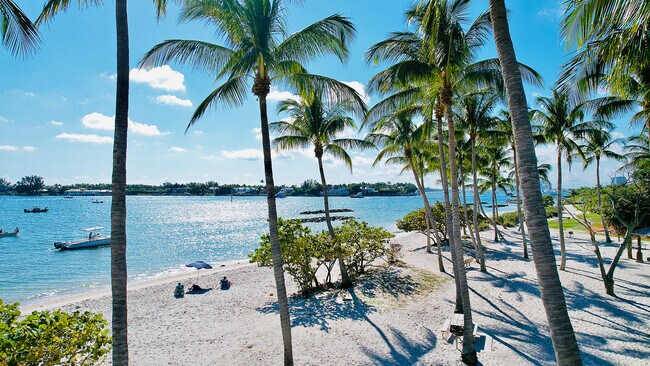 Building Photo - 5200 N Ocean Dr