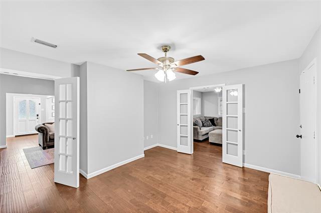 Building Photo - 2600 Summertree Dr