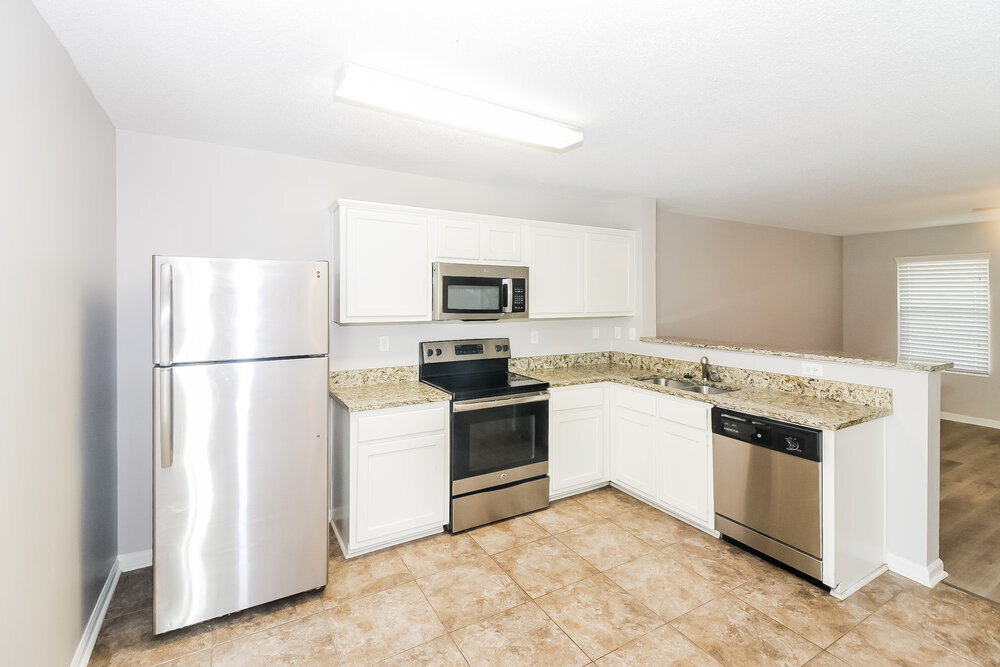Building Photo - 10087 Branley Oak Dr
