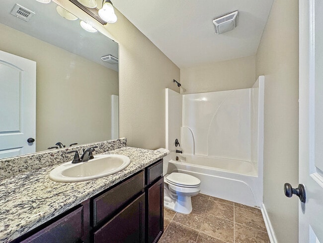 Building Photo - 1132 Eli Conner Dr