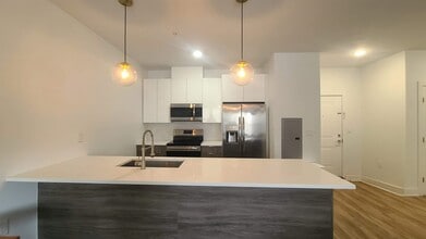 Building Photo - 111 75th St