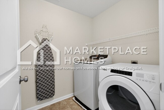 Building Photo - 1337 King Arthur Dr