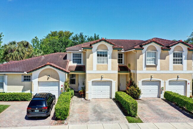 Building Photo - 11705 NW 47th Dr